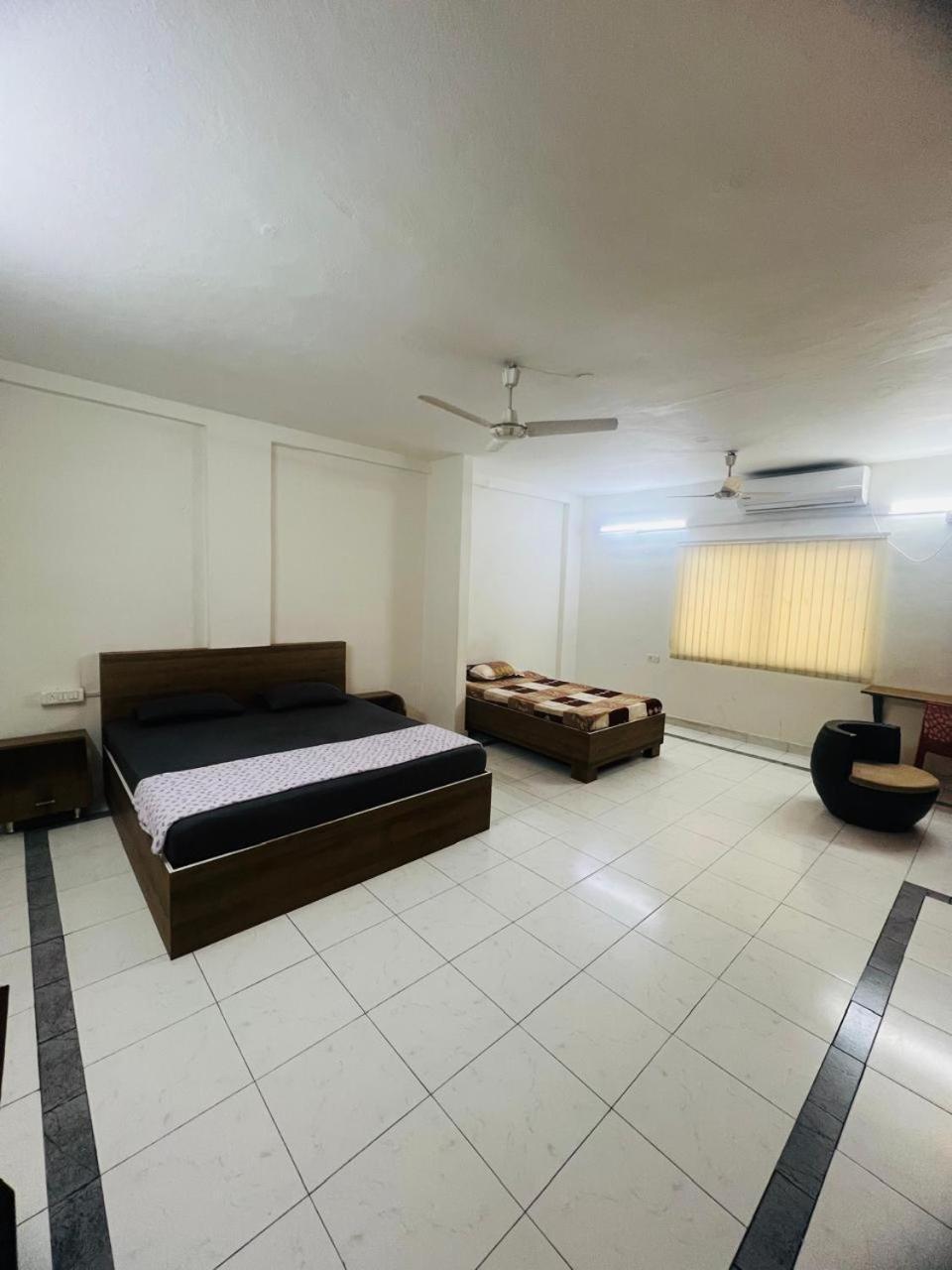Lara Guest House Hyderabad Exteriör bild